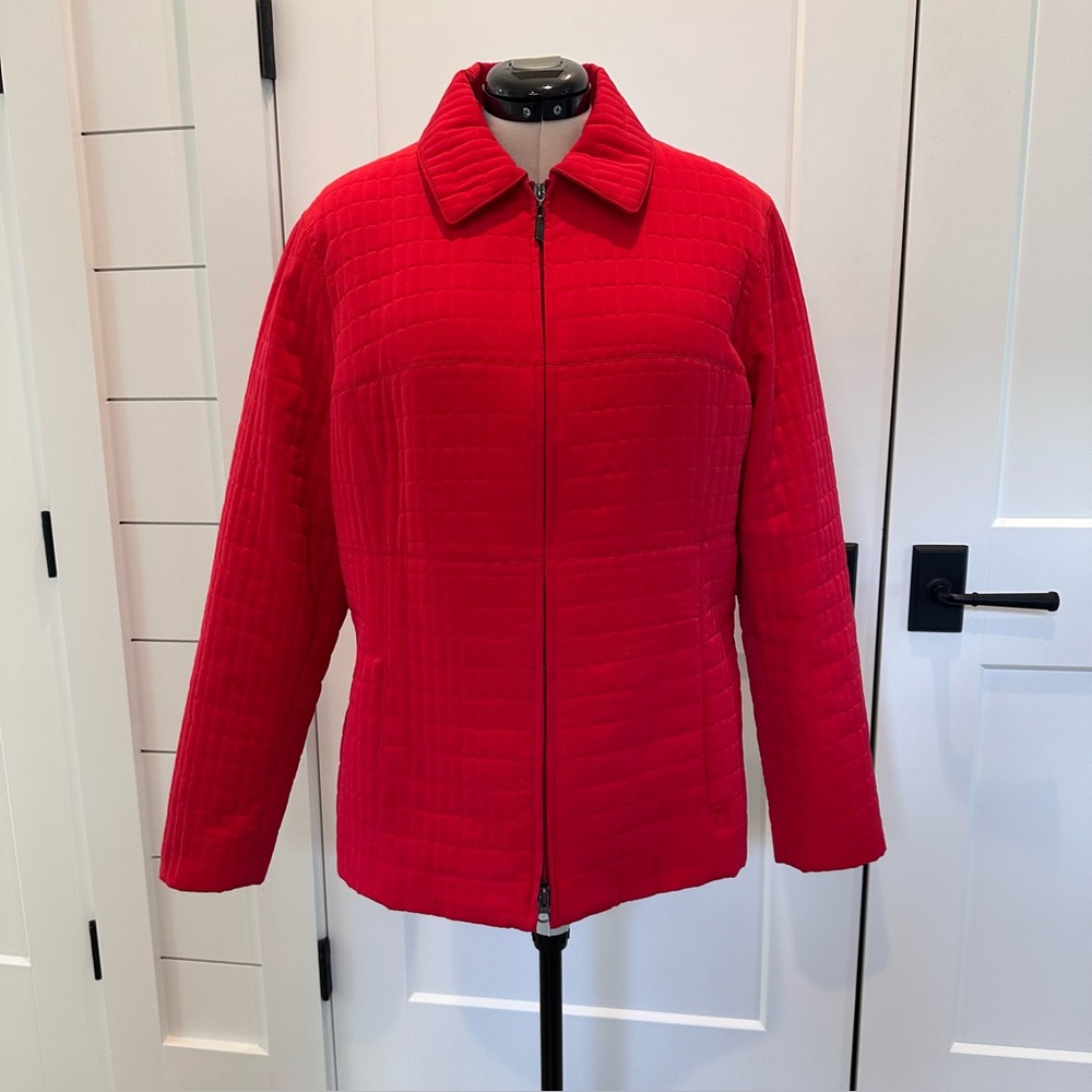 Anne Klein XL  Vibrant Red Quilted Lightweight jacket.